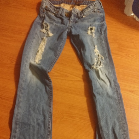 Guess Jeans - Picture 2 of 5